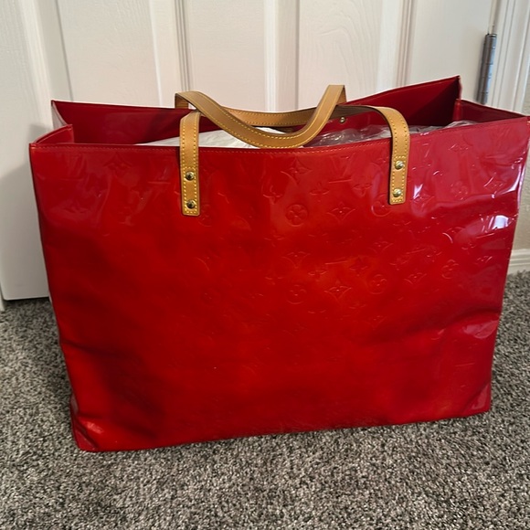 Louis Vuitton Travel Bag - Picture 1 of 16